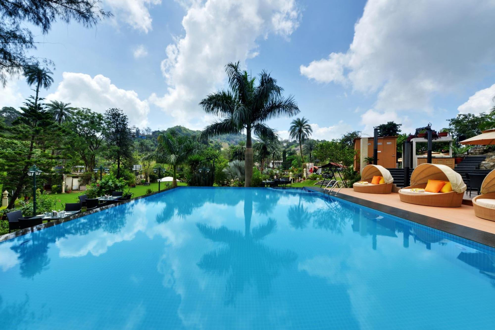Chacha Inn The Garden Retreat Маунт-Абу Экстерьер фото
