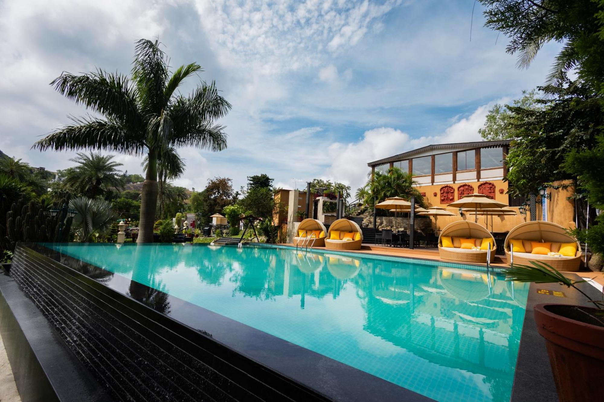 Chacha Inn The Garden Retreat Маунт-Абу Экстерьер фото